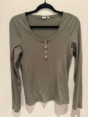 GAP Long Sleeve Scoop Neck Sage Olive Green Top Size Large